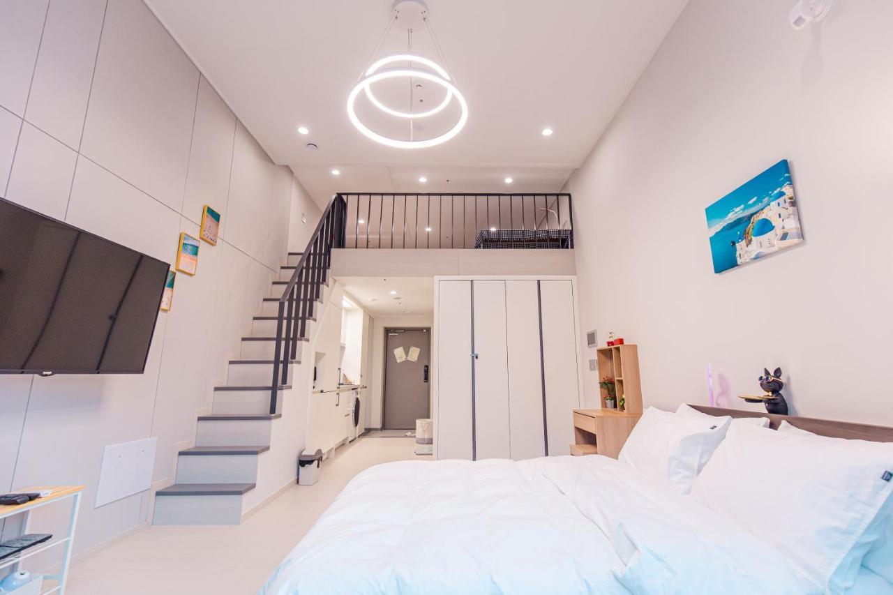 The Castle Ocean Marina Double Suite Yeosu Buitenkant foto