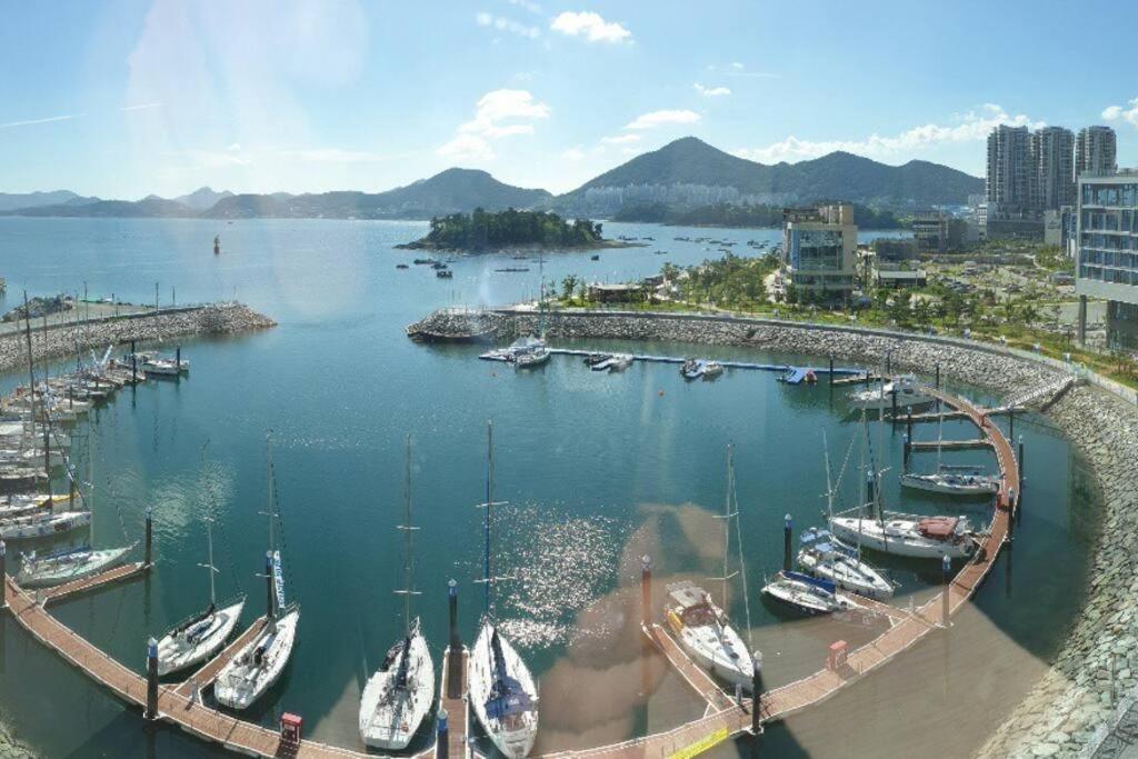 The Castle Ocean Marina Double Suite Yeosu Buitenkant foto