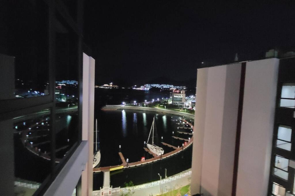 The Castle Ocean Marina Double Suite Yeosu Buitenkant foto