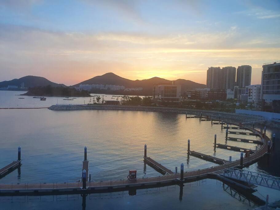 The Castle Ocean Marina Double Suite Yeosu Buitenkant foto