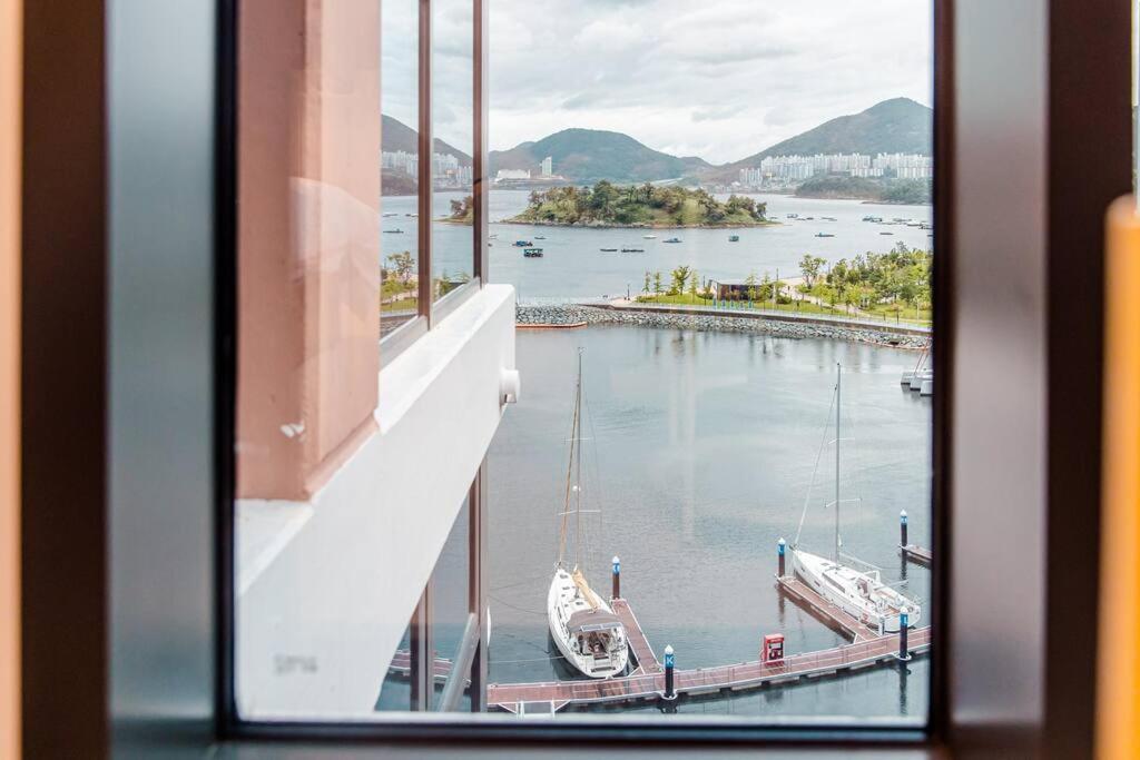 The Castle Ocean Marina Double Suite Yeosu Buitenkant foto